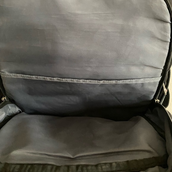 Backpack - Picture 5 of 9